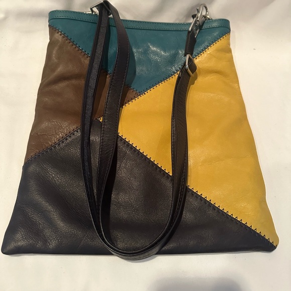 🔥Buttery Leather BOHO Patchwork Crossbody, Adj Strap, 2 Pockets, Zip Close Toms - Picture 2 of 16